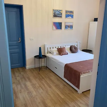 Visaj Deluxe Downtown 3* تيميشورا