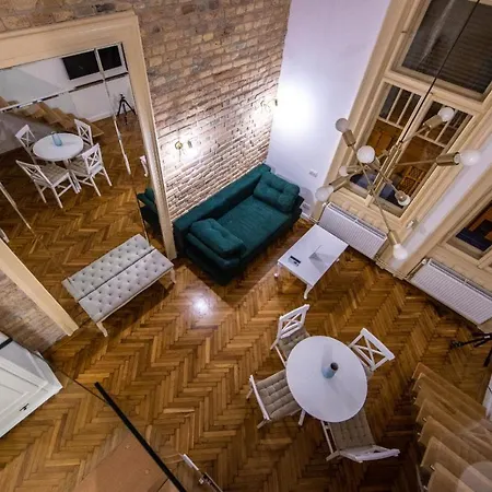 Visaj Deluxe Downtown 3*