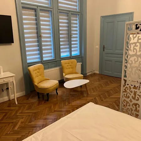 Lägenhetshotell Visaj Deluxe Downtown