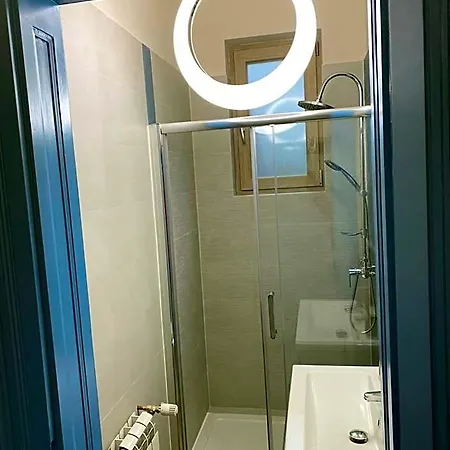 Visaj Deluxe Downtown