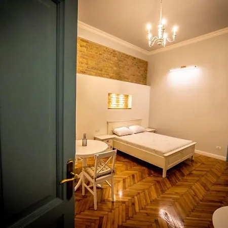 Visaj Deluxe Downtown *
