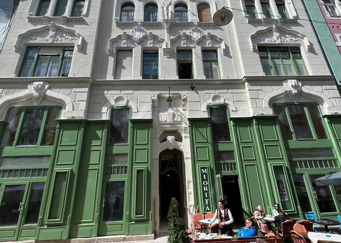 Visaj Deluxe Downtown 3*